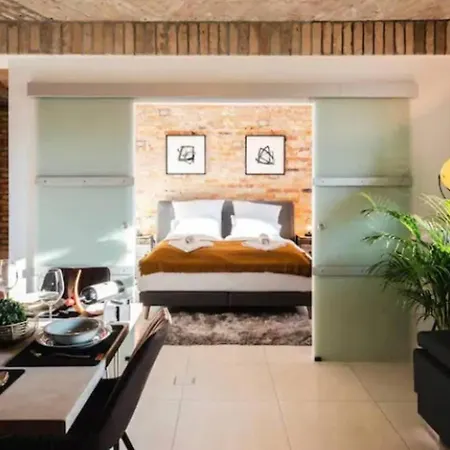 Cerberus Apartments Milano * Milão